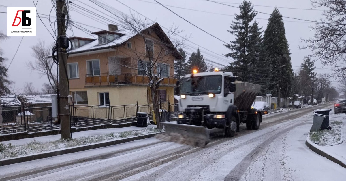 Обстановката в София е нормална, а движението в града се