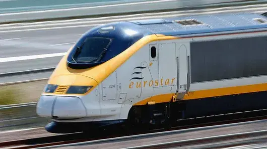 Движението на влакове под Ламанша е спряно заради технически проблем