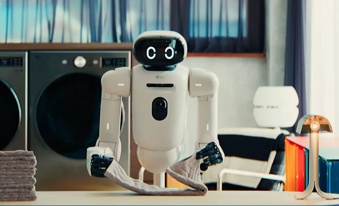 LG  робот, който може да ви остави без домакинска работа