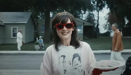 Уинона Райдър е най-добрата съседка в новия клип на A$AP Rocky