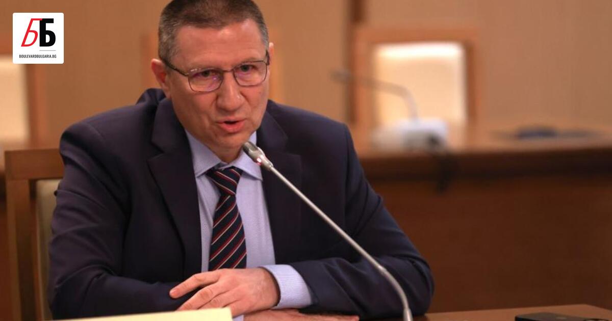 Очаква се Борислав Сарафов да подаде оставка като директор на