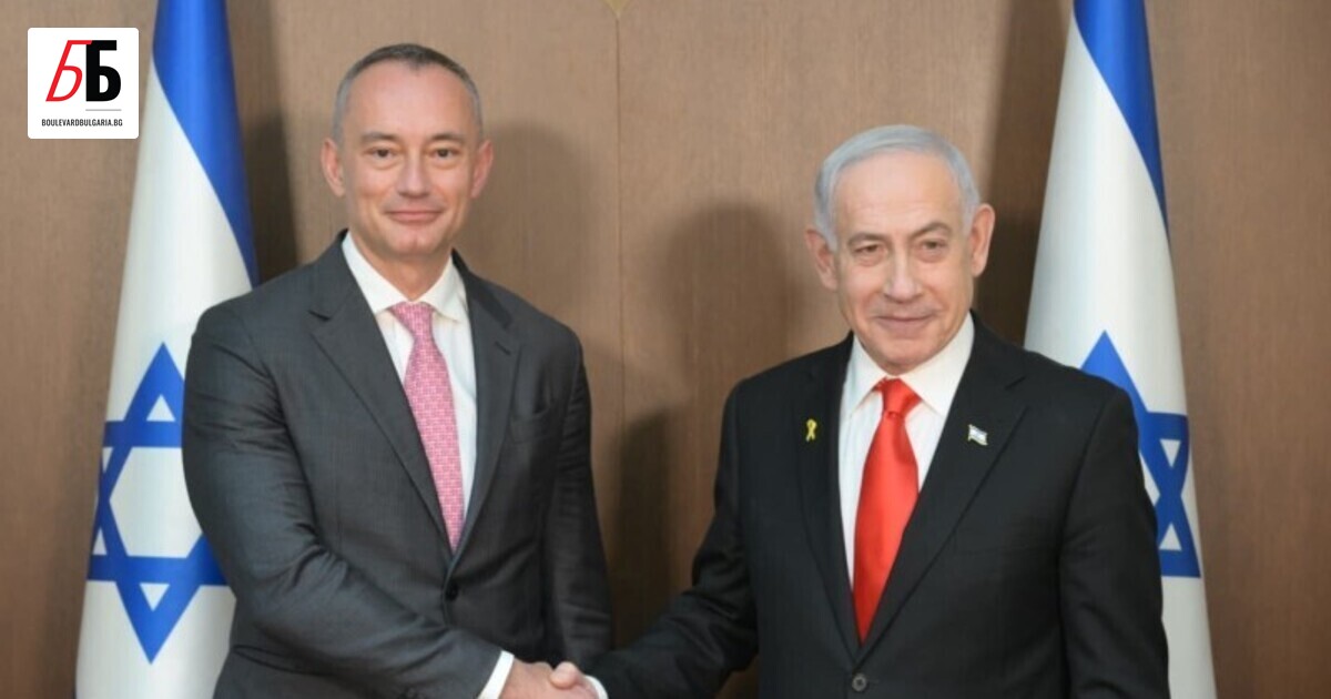 Бившият министър на външните работи Николай Младенов e избран да