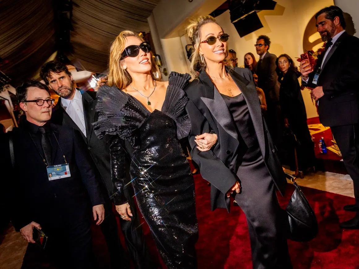 Майли Сайръс и Тиш Сайръс