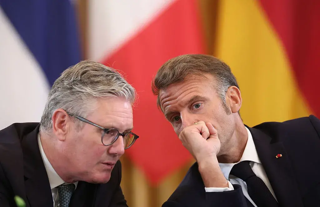 „ЕС няма да се поддаде на шантажа на САЩ“. Лидерите се събират на извънредна среща за Гренландия