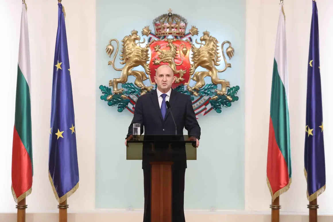 Президентът Румен Радев подава оставка: "Предстои ни битката за бъдещето на отечеството"