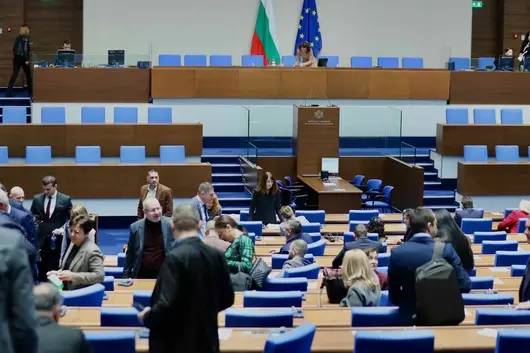 Опозицията и част от БСП пак осуетиха поправките в Изборния кодекс за скенерите