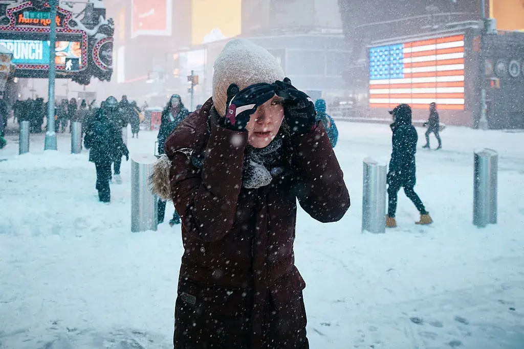 Зимна буря парализира САЩ - има жертви, над 800 000 души са без ток