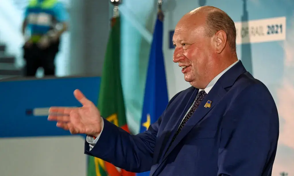 Хенрик Хололей – подаръците от Катар и уволнението, което разтърси Брюксел