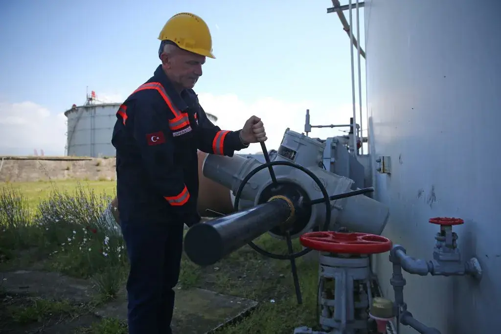 "Продължаваме промяната" уличи Румен Радев в лъжа за договора с "Боташ"