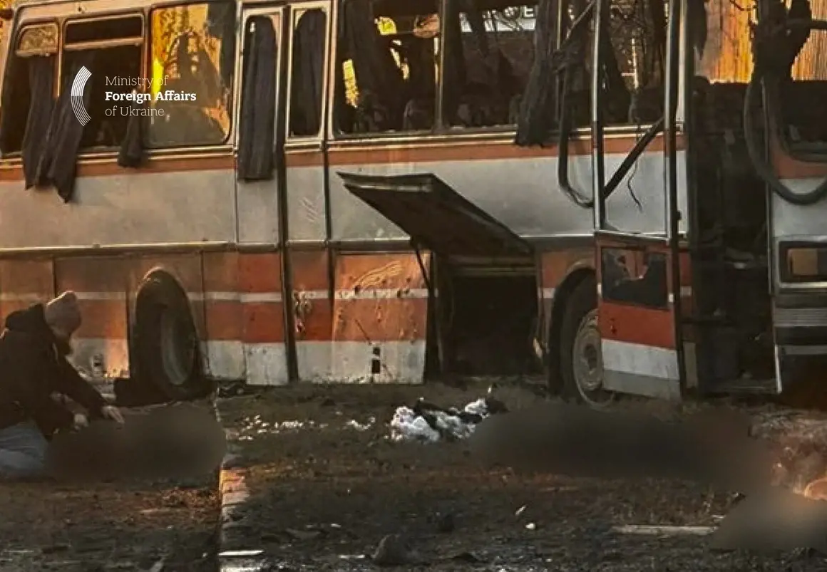 Руски дрон уби 12 души при удар срещу автобус в Украйна