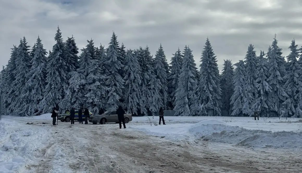 Полицията издирва и непълнолетен за тройното убийство в хижа “Петрохан”