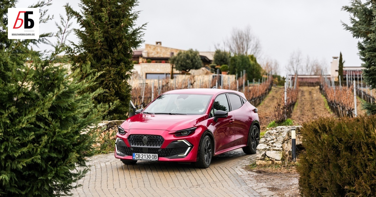 В гръцката митология Клио е музата на историята. Дъщерята на