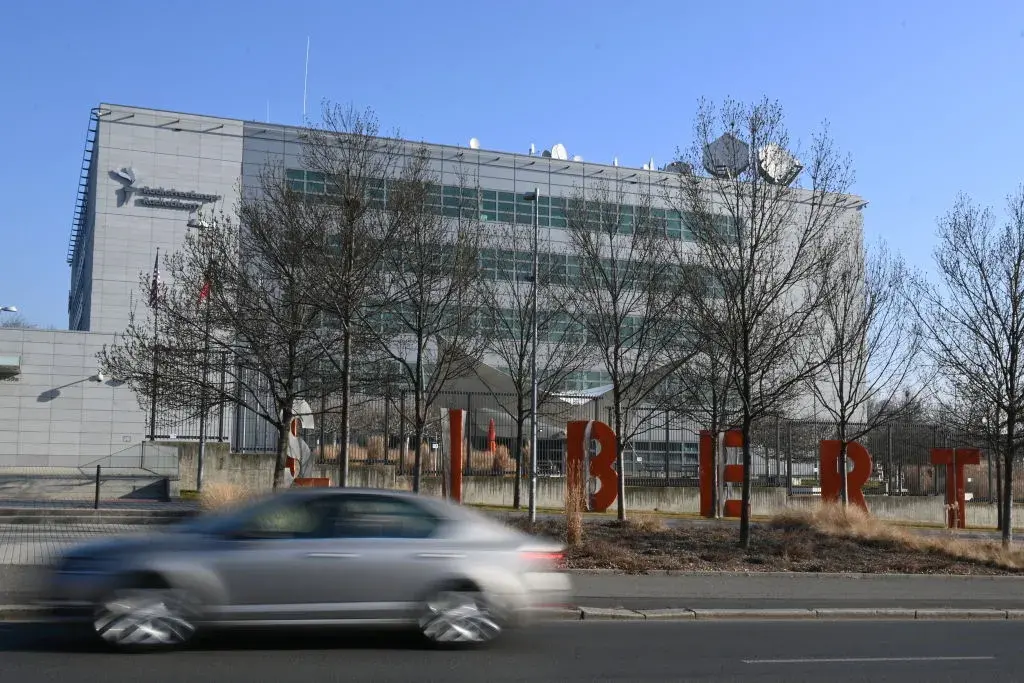 Закриват румънската секция на „Свободна Европа“ в края на март