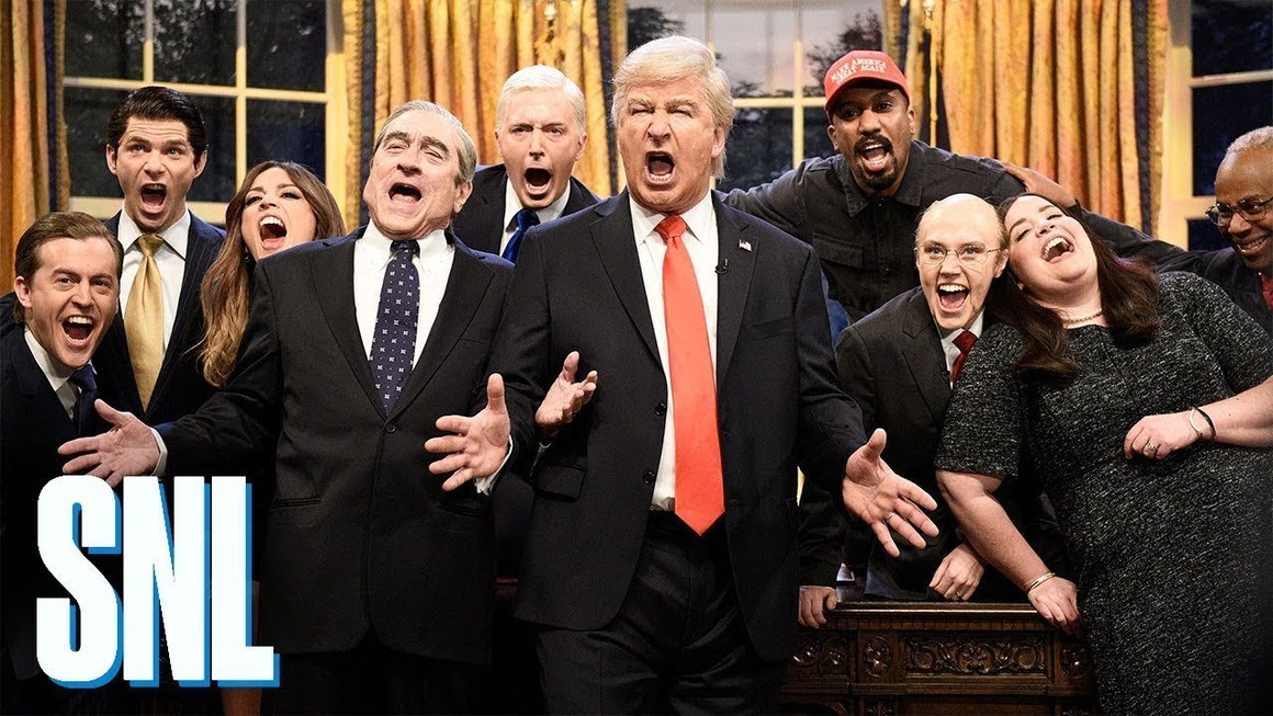 <br><br>
<b>Saturday Night Live</b>
<br><br>
SNL подобри собствения си рекорд за най-голям брой номинации от създаването на продукцията. Първите награди Emmy за седмичното комедийно шоу на NBC датират от 1976 г. Изпълнителният му продуцент Лорн Майкълс също надмина себе си с 91 номинации - непобедим рекорд за индивидуален талант.