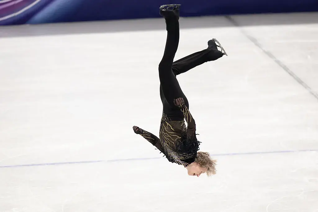 "Богът на четворните скокове" донесе олимпийска титла на САЩ във фигурното пързаляне