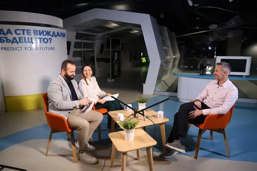 От мозъка до машината: как да използваме AI, без да губим себе си