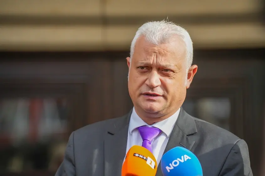 Дечев: 30 преписки с кандидат-депутати са дадени на прокурор за изборни престъпления