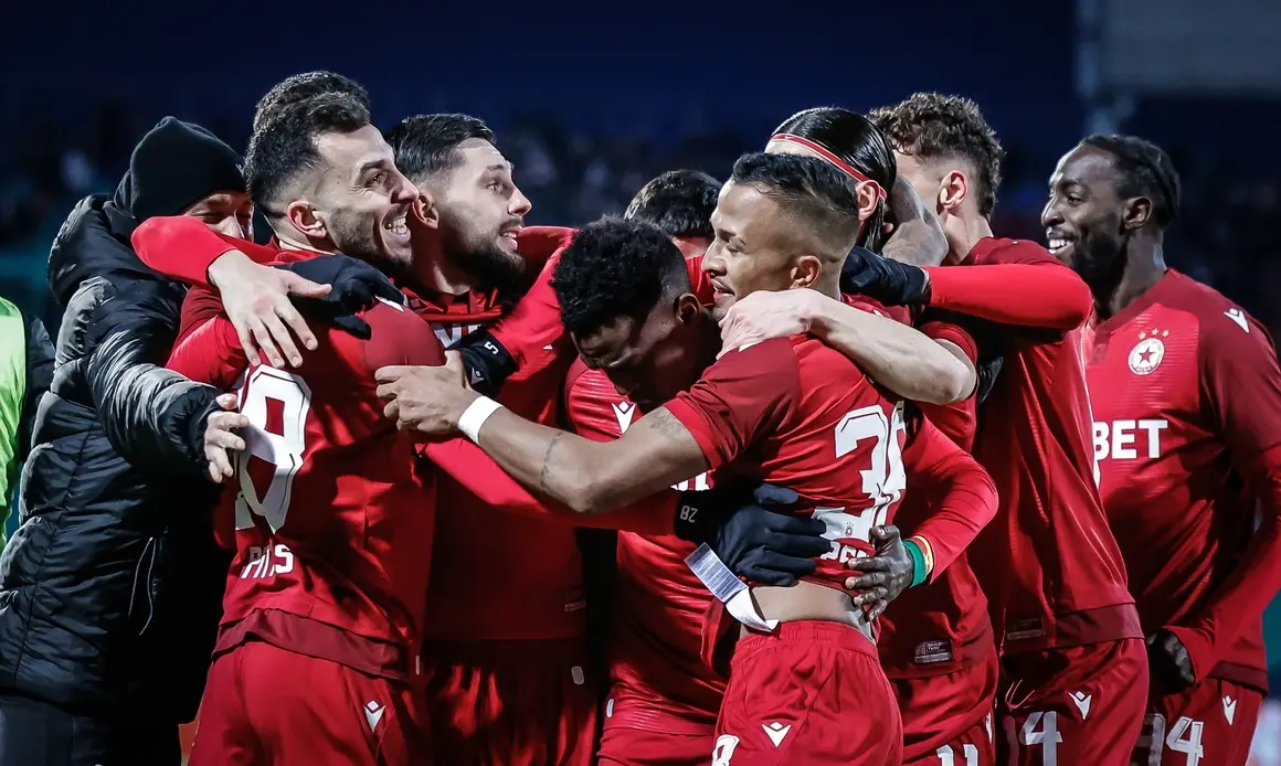 Футболист на ЦСКА вкара гола на сезона в България 