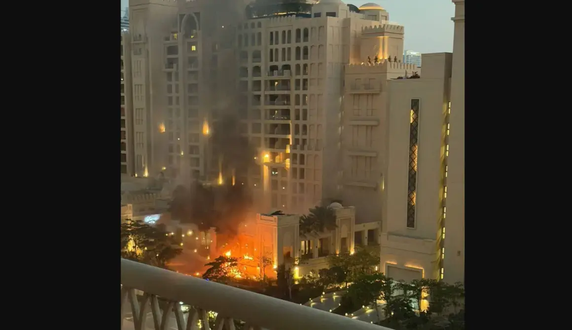 Летището в Кувейт и хотел в Дубай са ударени, Иран обстрелва Израел и Катар