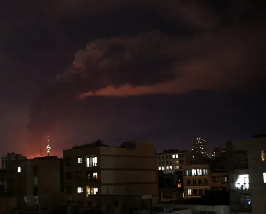 Израел удари петролни съоръжения в Иран