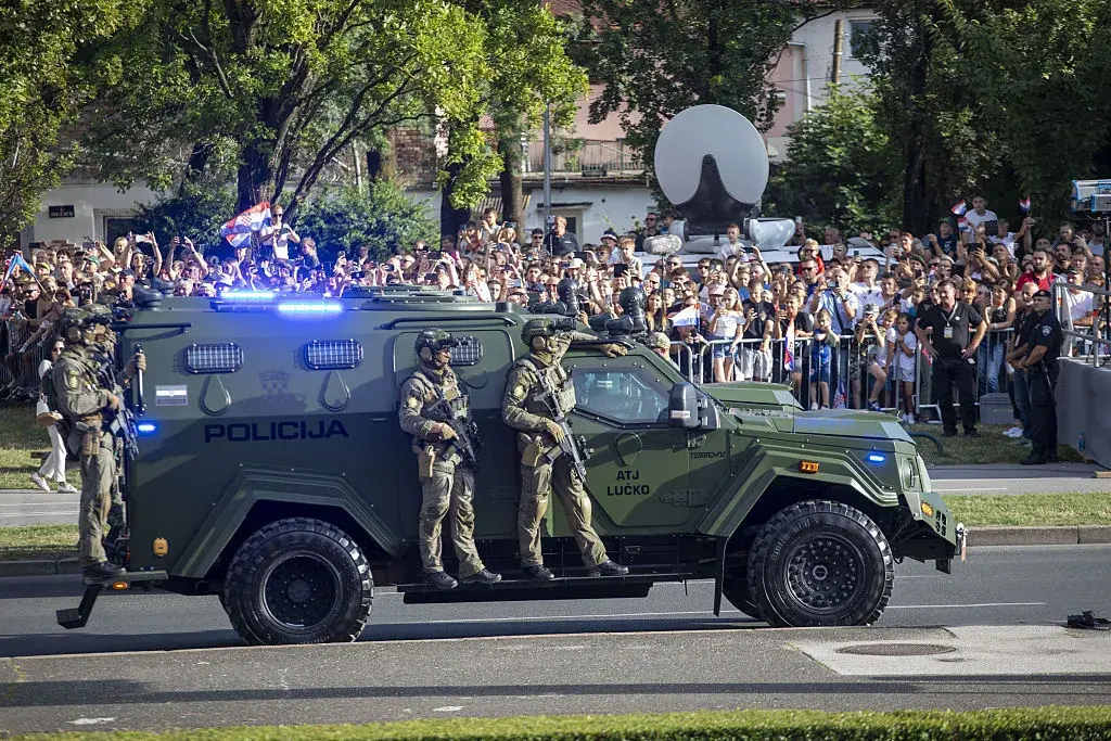 След 17 години Хърватия връща задължителната военна служба, 800 новобранци започват обучение