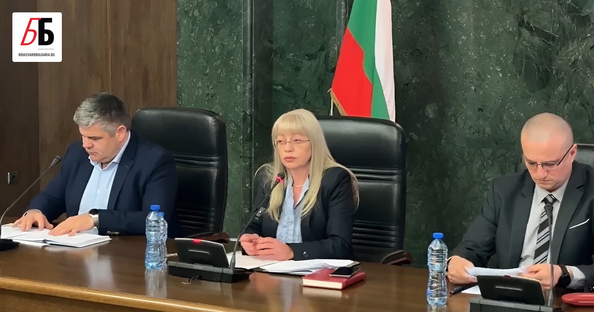 Двете досъдебни производства, свързани със смъртта на петимата мъже и