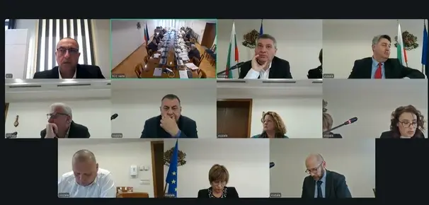 Защита на Сарафов, атака срещу министъра. Прокурорската колегия обсъжда смяна на и.ф. главния прокурор