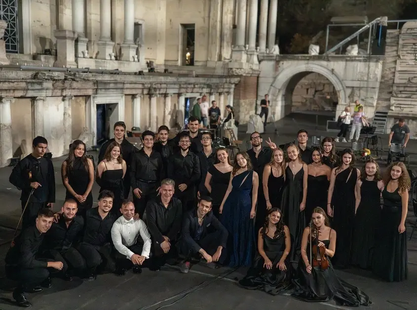 Facebook/Тайният оркестър