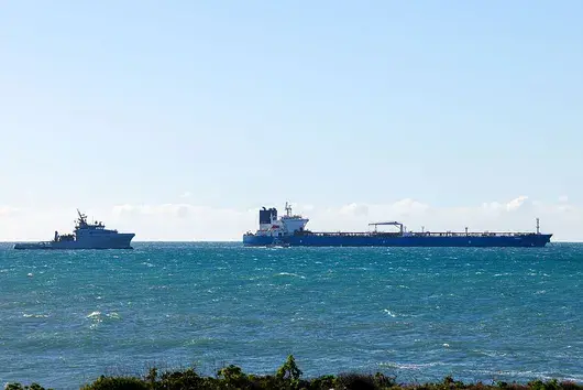 САЩ отмениха частично санкциите срещу Москва и позволиха купуване на руски петрол
