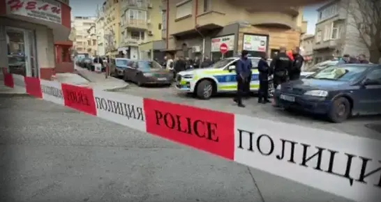 Прострелян мъж е открит мъртъв в автомобил в центъра на Бургас