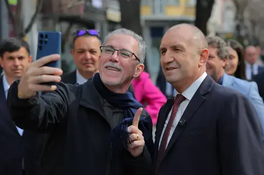 „Тренд“: Шест партии влизат в парламента, Радев води с над 31%