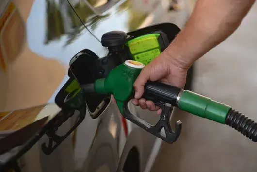 НАП ще публикува всеки ден средните цени на дизел и бензин