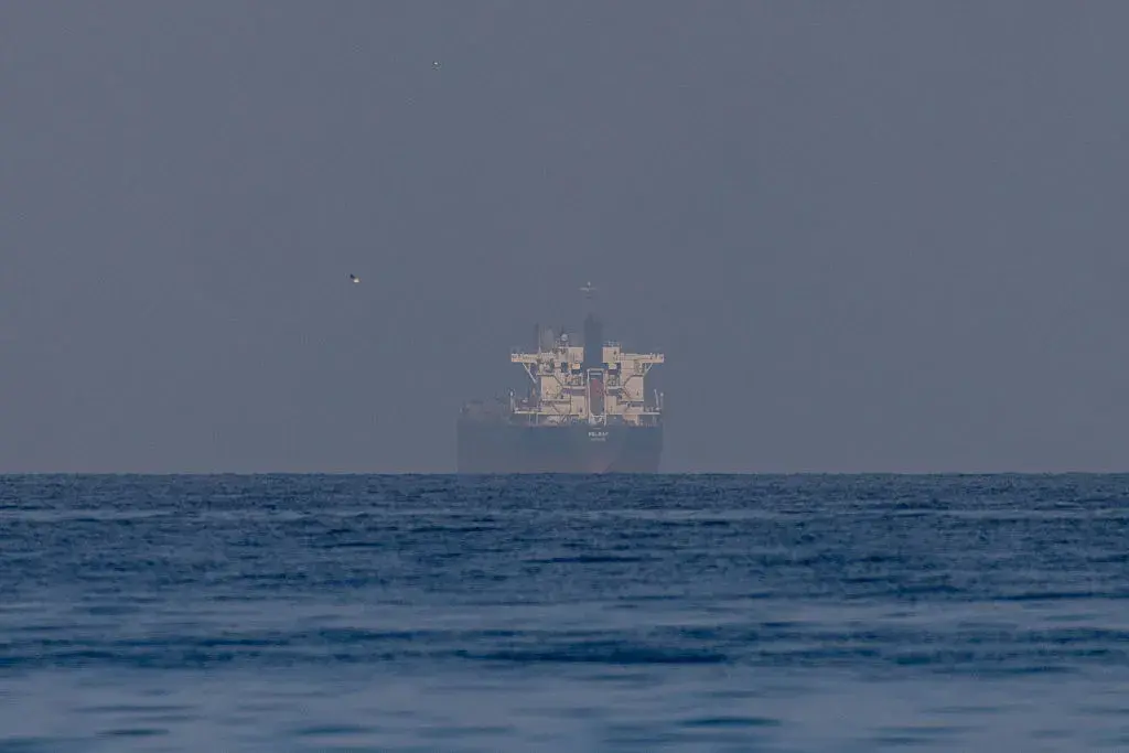 Иран съобщи, че Ормузкият проток остава затворен за „врагове“