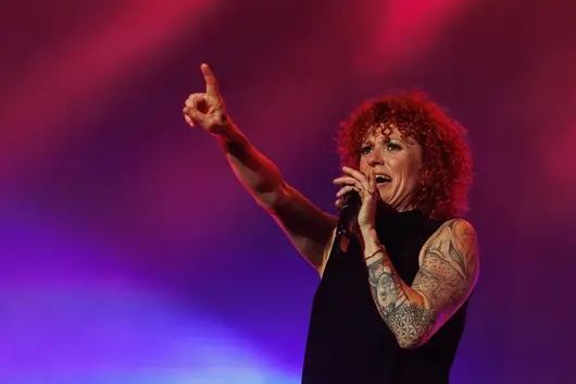 Певицата Люси Дяковска иска да стане кмет на Плевен през 2027