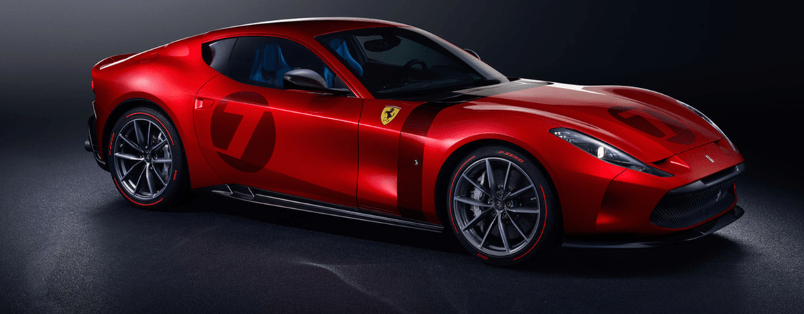 Новата Omologata е суперкола, изградена на базата на модела 812 Superfast. От него са заимствани предната оптика и предното стъкло. Разработката на дизайна е отнела две години на експертите от отдела Ferrari Special Projects.