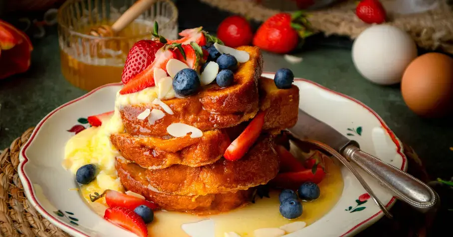 Как да оползотворим останалите козунаци след Великден: лесна рецепта за козуначени пържени филийки