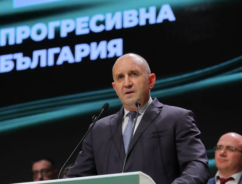 Politico анализира прокремълските позиции на Румен Радев преди изборите