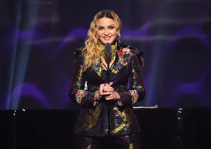 „Да празнуваме, да танцуваме и да се молим“ - Мадона издава нов албум