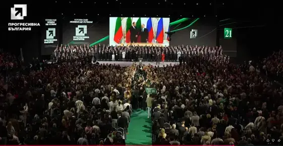 Няма руски химн, но Путин се показа в последното събрание на Румен Радев преди изборите