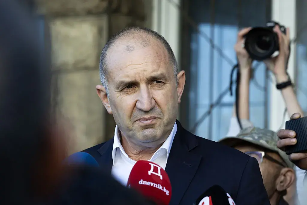 Радев: Готови сме на различни варианти, за да не ходим на нови избори