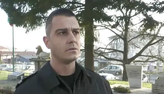 „Чух писъци и скочих в дерето“. Полицаят, спасил пътници от автобуса край Малко Търново, разказва за инцидента