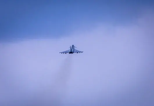 Вдигнаха да два юрофайтъра "Тайфун" заради руски дрон на границата с Румъния