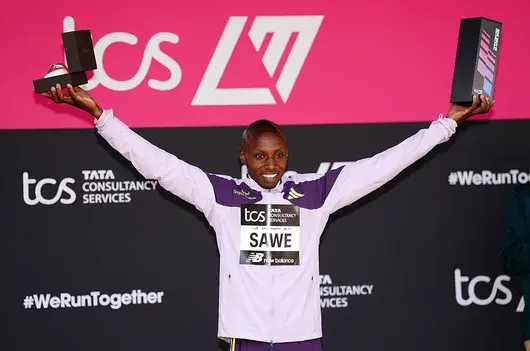 Сабастиан Сауе постави световен рекорд в маратона с време под два часа