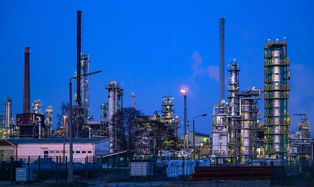 Цените на петрола тръгнаха нагоре, след като Тръмп отложи преговорите с Иран