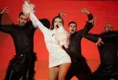 "Напълно лишена от дълбочина - какво да не ѝ харесаш" - BBC за българската песен на Eurovision