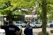 Столичната община демонтира принудително чадърите на автокъща "Капитолия"