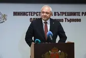Демерджиев определи като "медал" сигнала на Пеевски срещу него