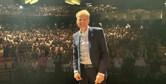 Почина Ричард Сколиър - лекарят, който превърна собствената си диагноза в надежда за други пациенти