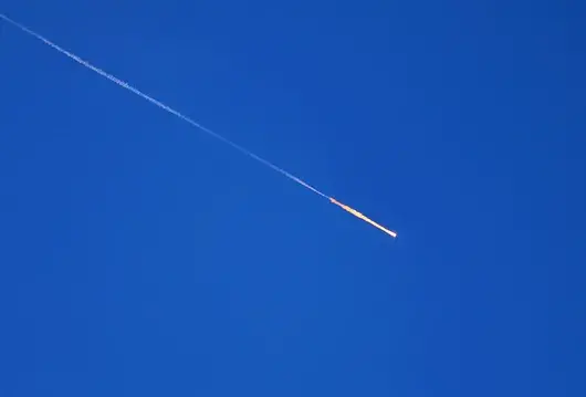 Иран атакува американския цели след нова ескалация на конфликта със САЩ