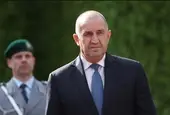  Радев заговори за "черната пантера" и обеща проектобюджет до края на юни